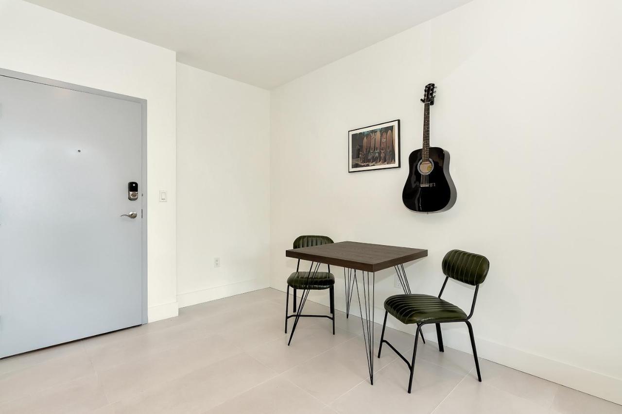 Roami At Grove 27 Apartment Miami Luaran gambar