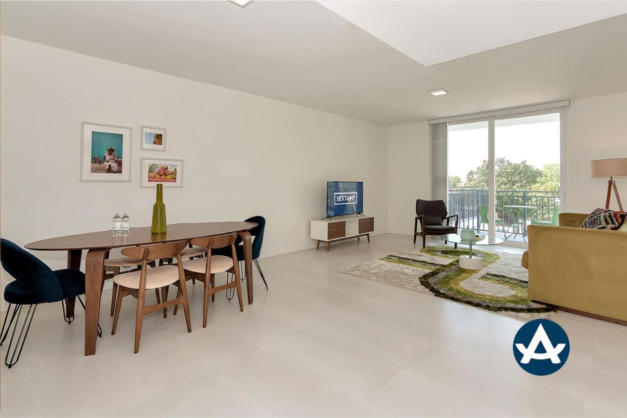 Roami At Grove 27 Apartment Miami Luaran gambar