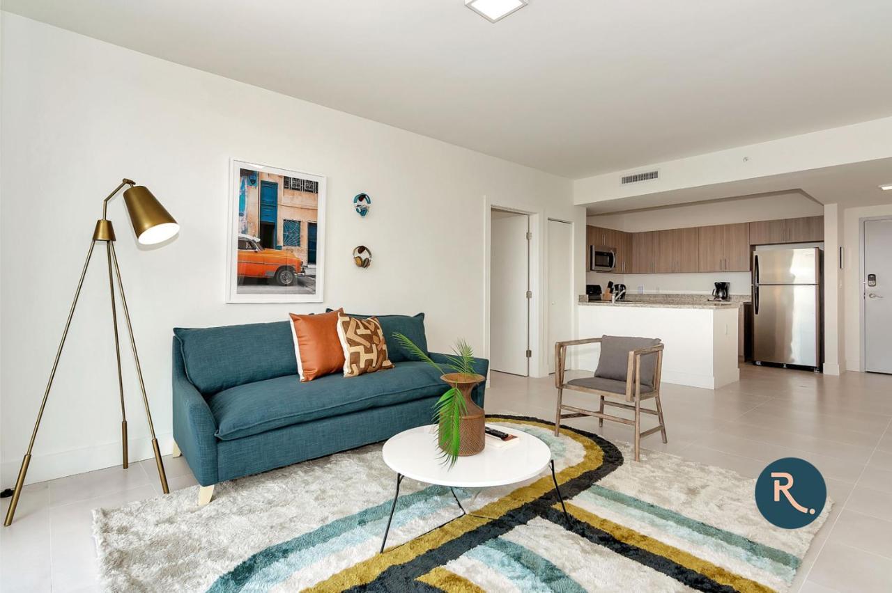 Roami At Grove 27 Apartment Miami Luaran gambar