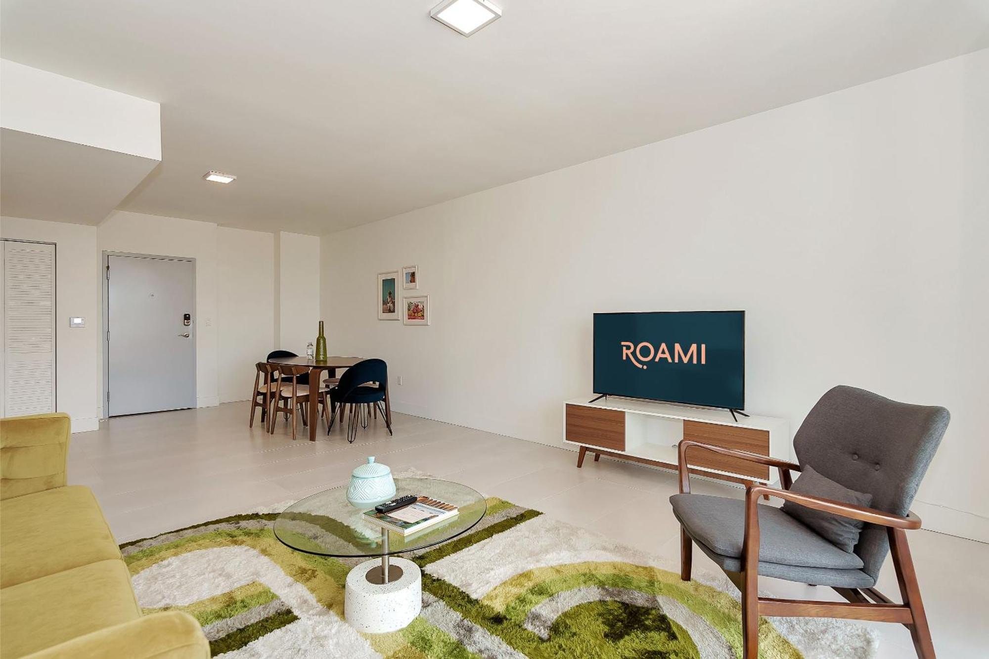 Roami At Grove 27 Apartment Miami Bilik gambar