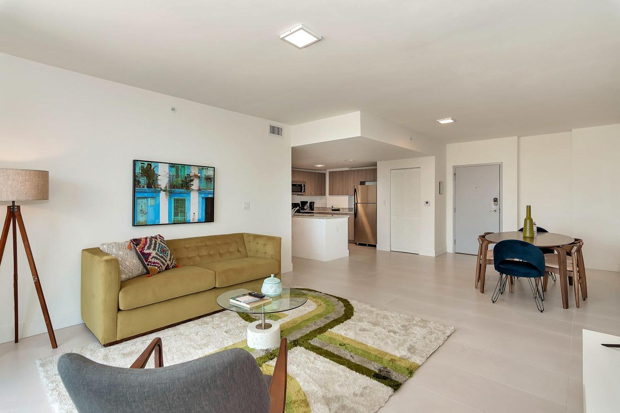 Roami At Grove 27 Apartment Miami Bilik gambar